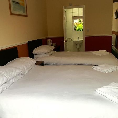 Southend Guest House - Close To Beach, Train Station & Southend Airport Esterno foto