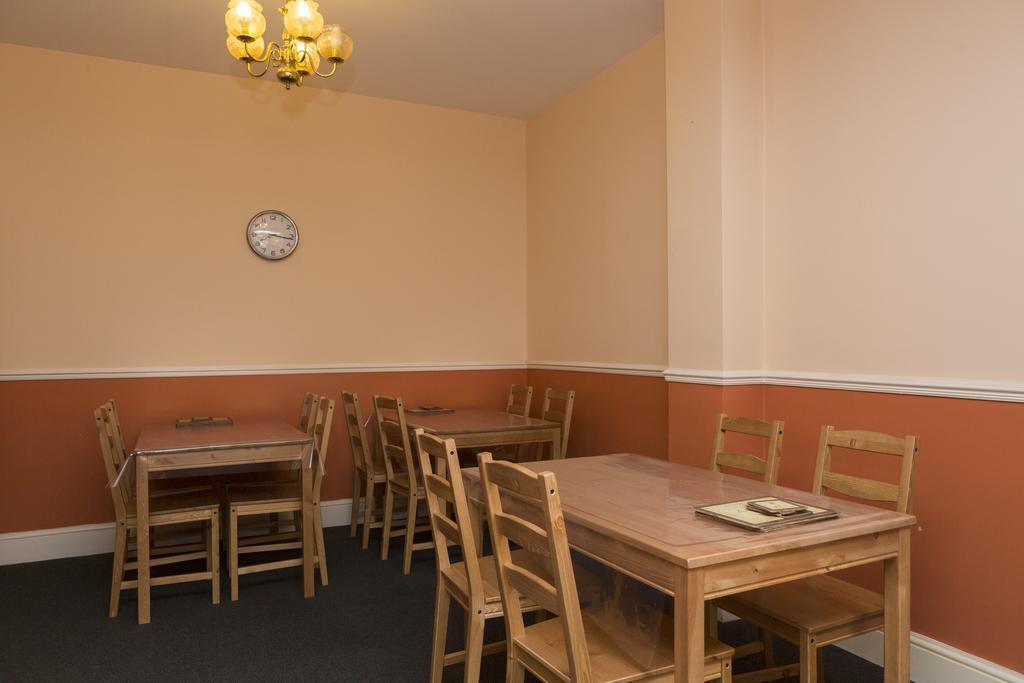 Southend Guest House - Close To Beach, Train Station & Southend Airport Esterno foto